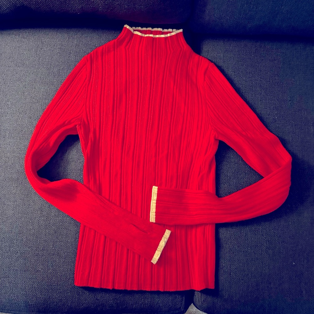 Red BDG Long Sleeve Top with Cut Out Back (Size Small)